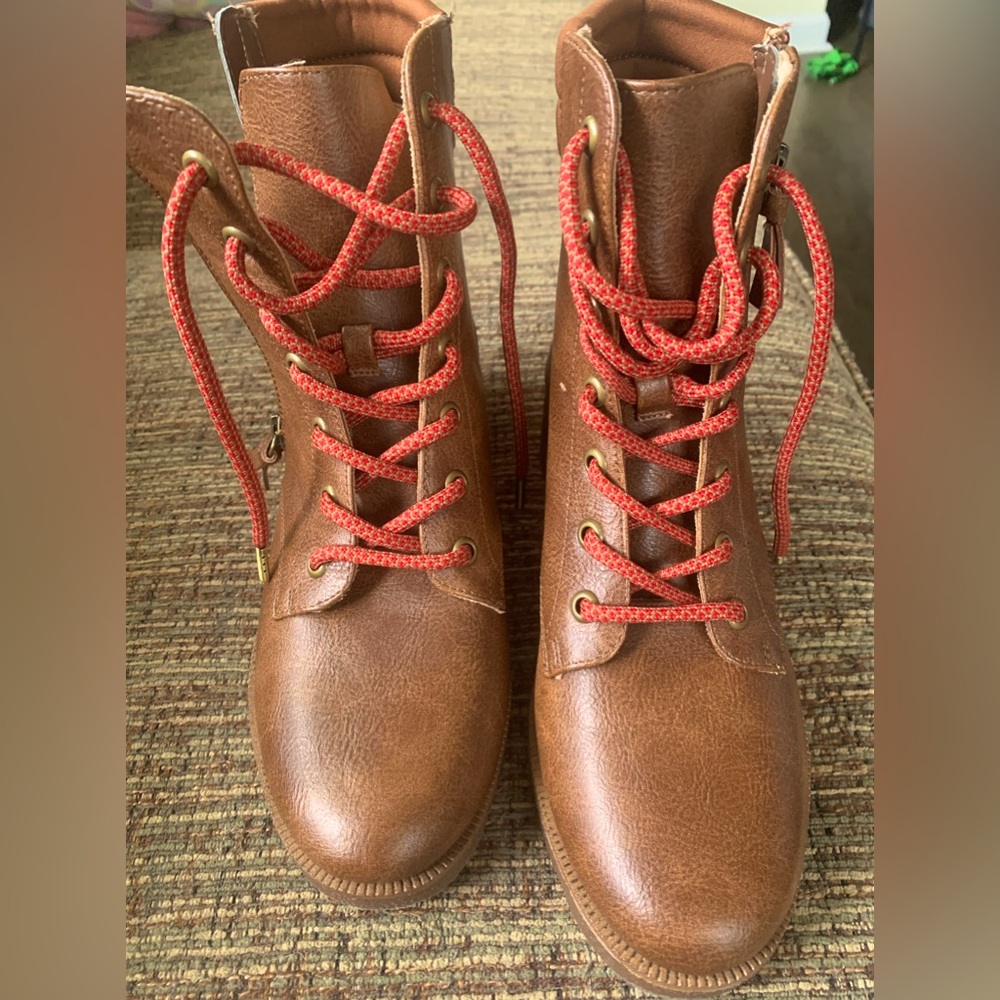 Dr Scholl’s Women’s Tayler Combat Boot Cooper Brown size 7 NWOT